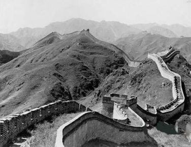 crbst_muraille_chine_noir_blanc[1]