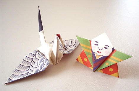 L‘origami permet aussi la décoration des papiers pliés